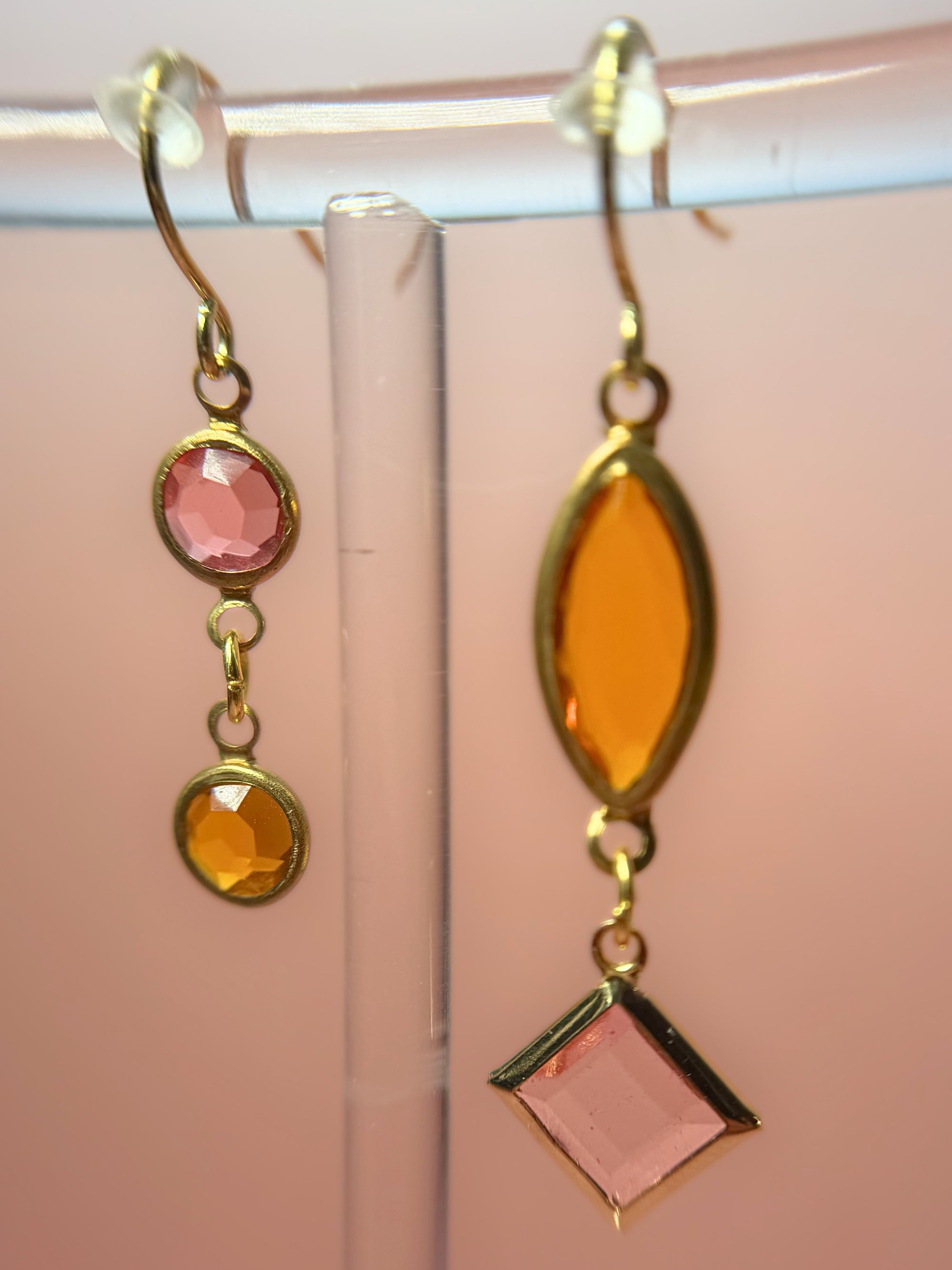 Marigold Mismatched Lucite Drop Earrings — Pink & Amber