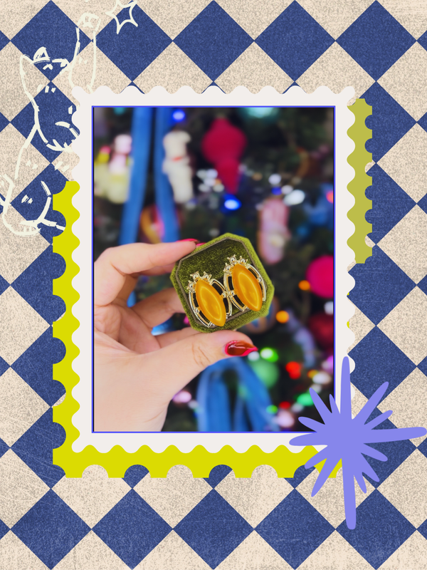 Tiny box. Big main-character energy.💛💛💛Where are you taking these earrings first?