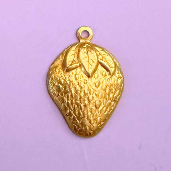 Essential: Vintage Strawberry Charm