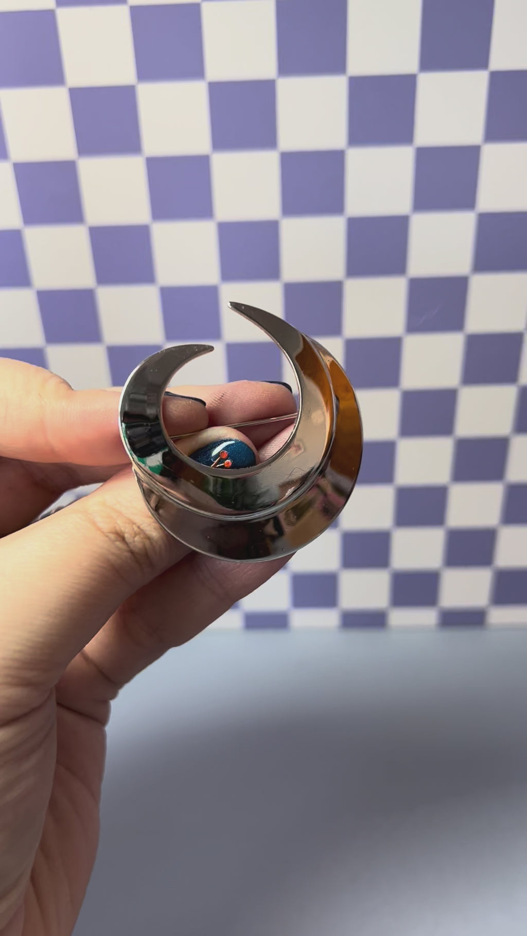 Sarah Coventry Abstract Silver Brooch